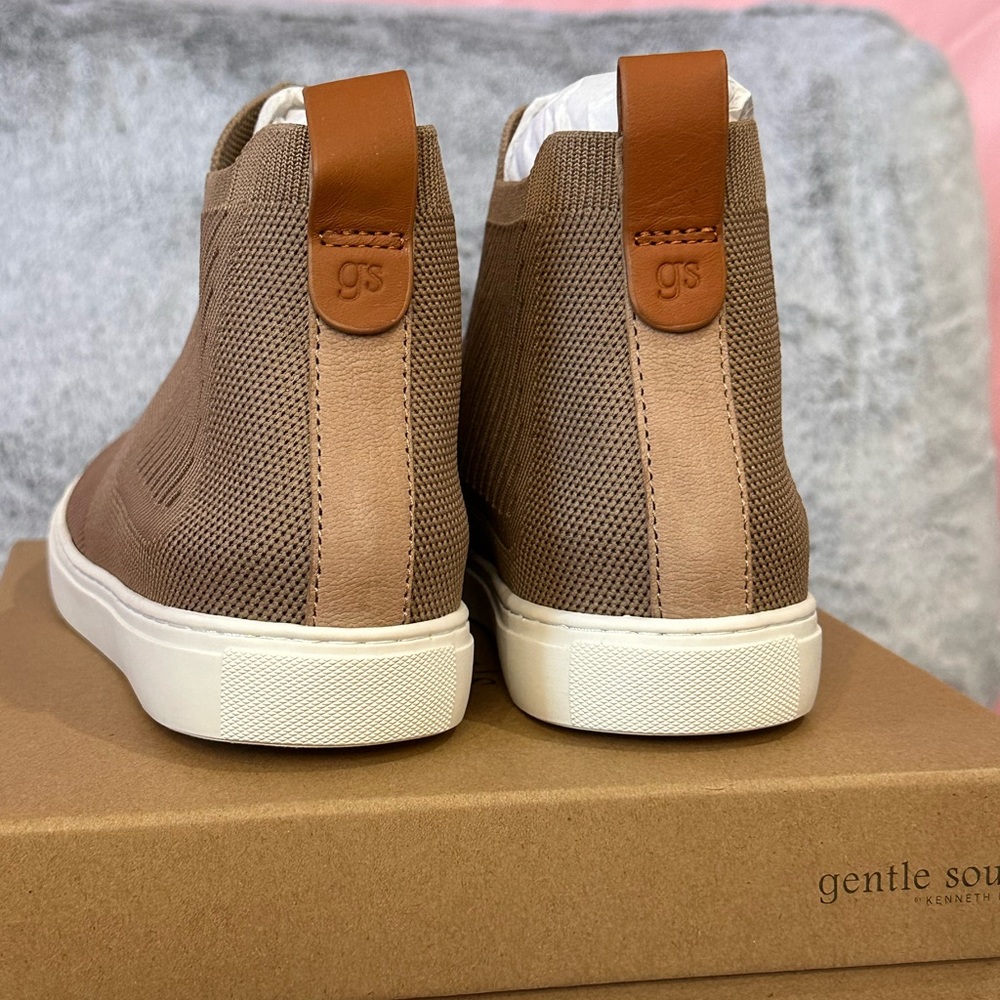 Gentle Souls Rory Mid Top Knit Sneaker- Sz 9M - Picture 4 of 11